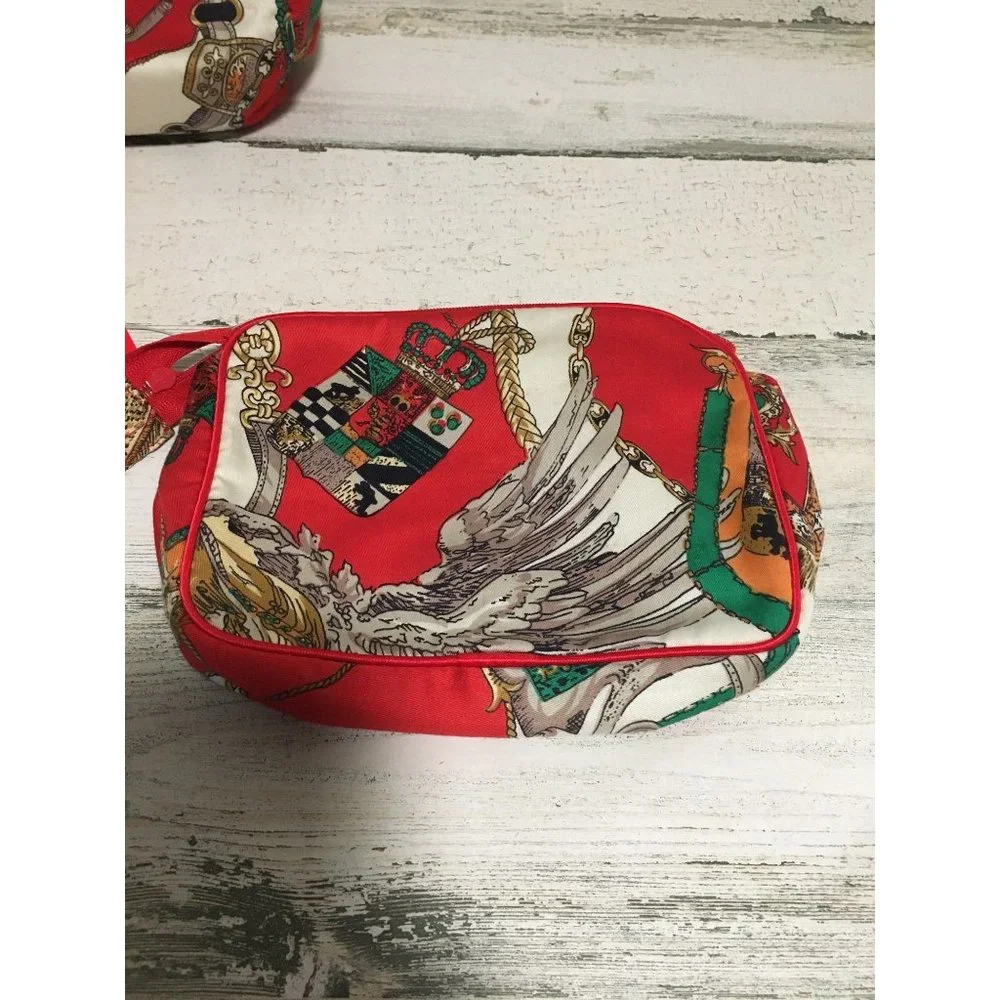 Cosmetic accessories bags set of three red white green plastic type interior zip